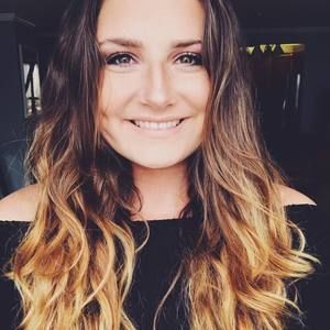 Meet your Posher, Maura